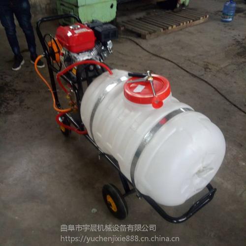 宇晨四轮带打药机价格及60泵汽油四冲程喷雾器批发指南——曲阜市宇晨厂家直供